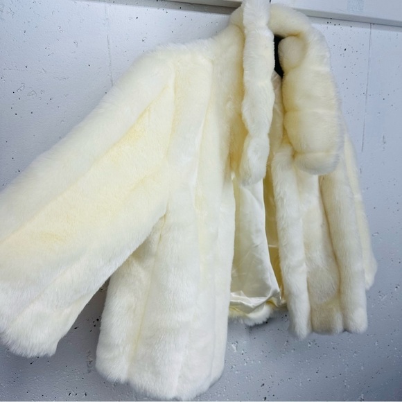 Calvin Klein Women's Medium Ivory Faux Fur Cardigan Short Coat - Picture 5 of 15